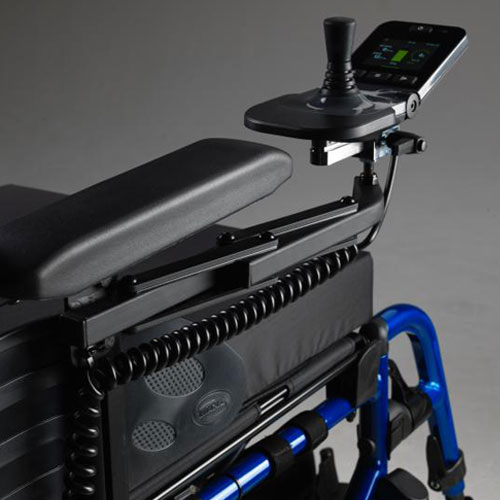 photo_fauteuil_roulant_invacare_esprit_action_poignee_ergonomique